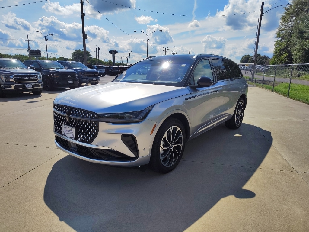 Used 2024 Lincoln Nautilus Reserve Sport Utility