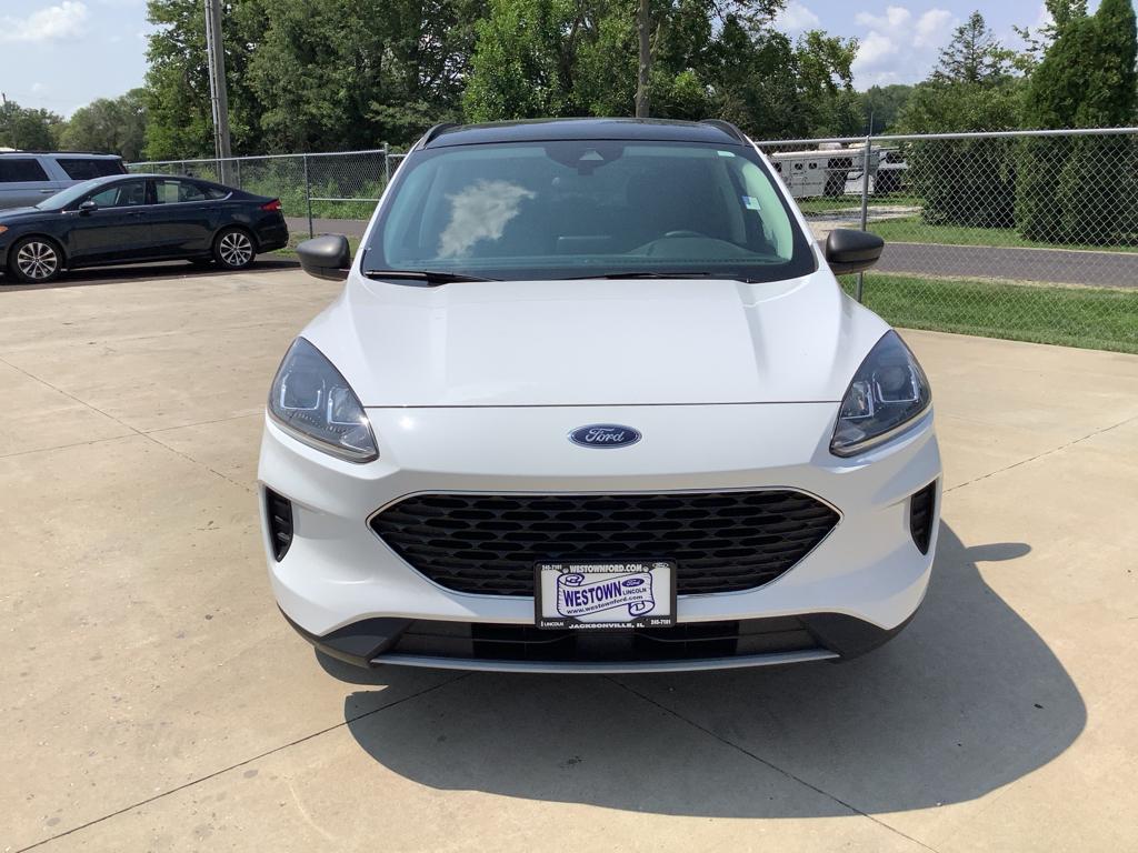 Used 2022 Ford Escape SE with VIN 1FMCU0G68NUA92661 for sale in Jacksonville, IL