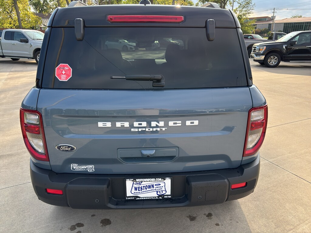 2025 Ford Bronco Sport Outer Banks photo 4