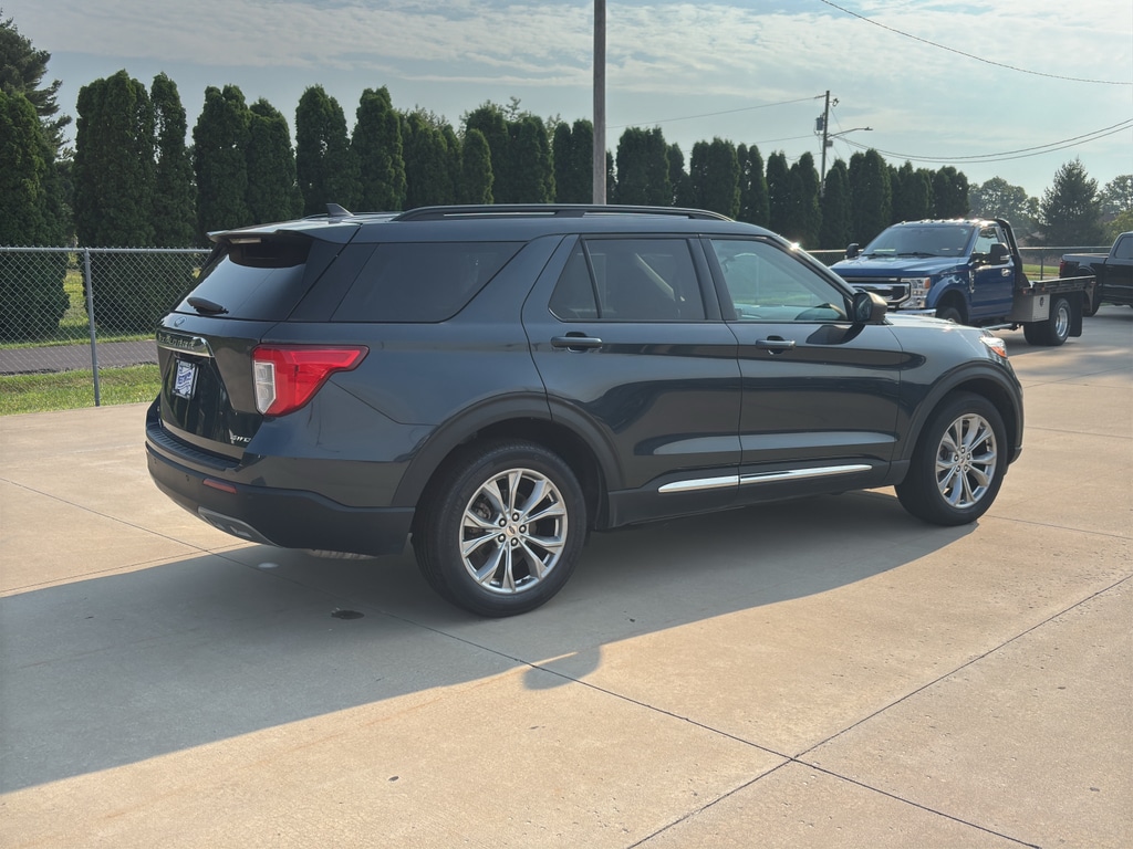 Used 2024 Ford Explorer XLT Sport Utility