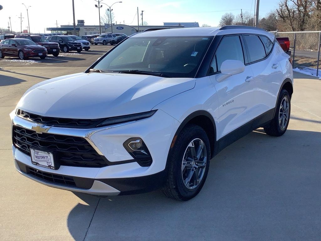 Used 2023 Chevrolet Blazer 2LT with VIN 3GNKBCR4XPS126287 for sale in Jacksonville, IL