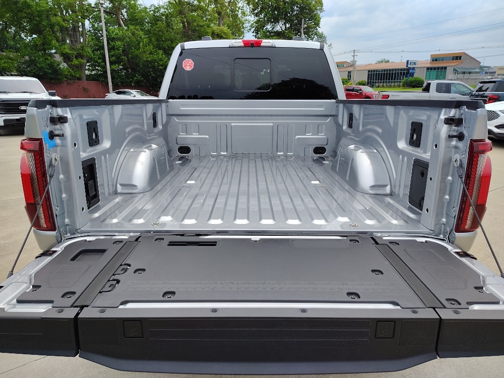 2024 Ford F-150 Platinum - Photo 13