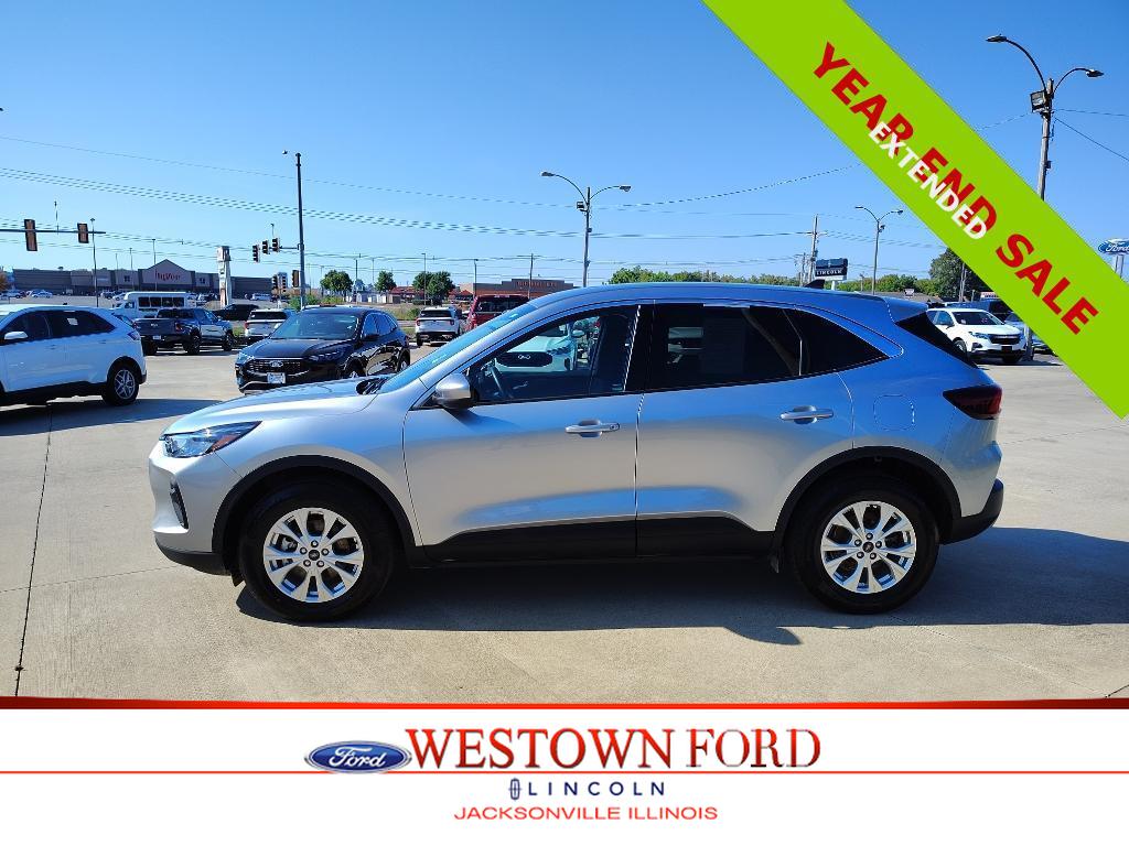 2023 Ford Escape Active's photo