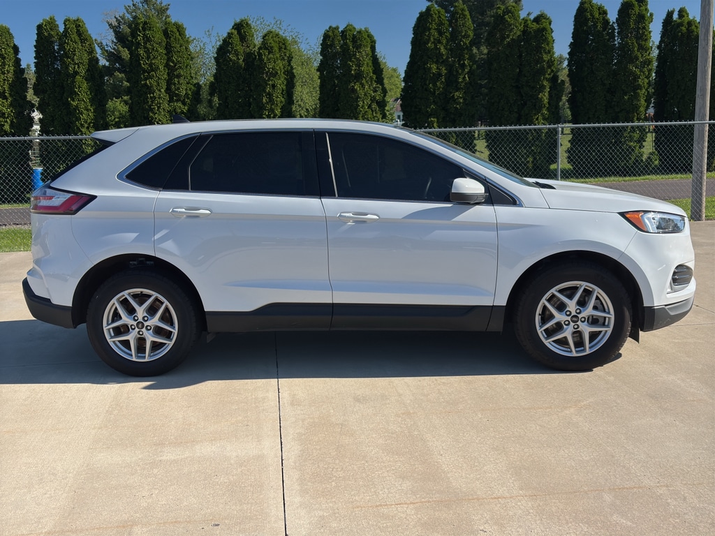 Used 2024 Ford Edge SEL Sport Utility