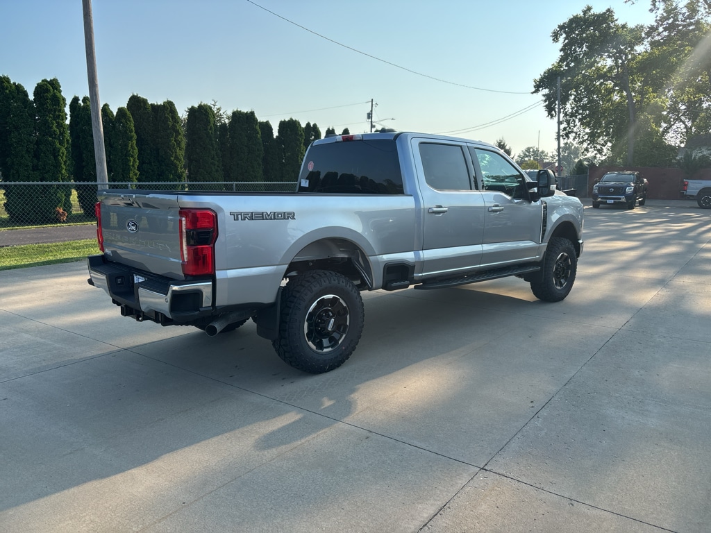 New 2027 Ford F-250 XLT Crew Cab
