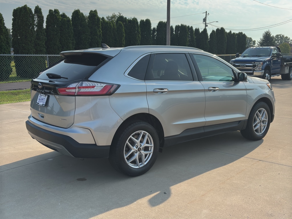 Used 2024 Ford Edge SEL Sport Utility