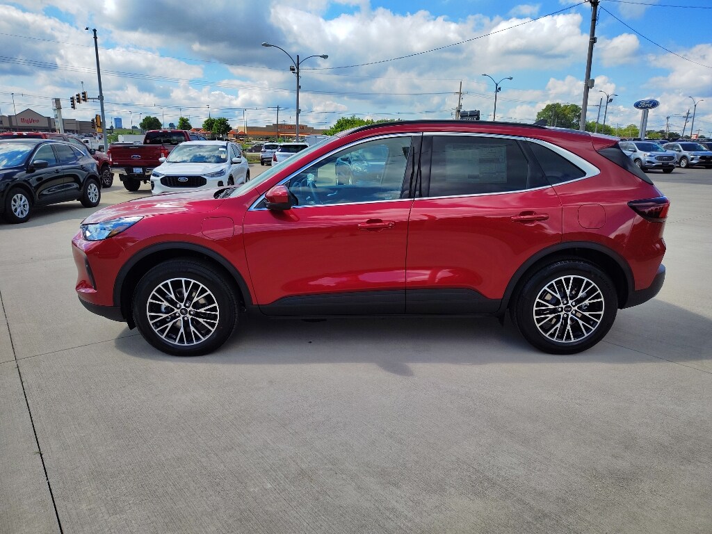2025 Ford Escape Plug-In Hybrid photo 4