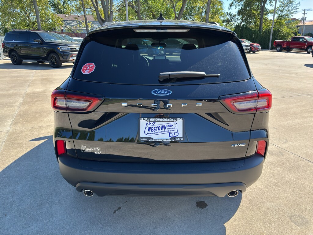 2026 Ford Escape ST-Line photo 3