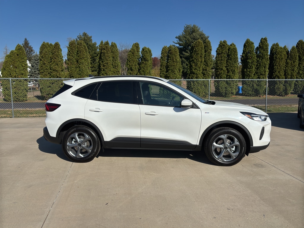 New 2026 Ford Escape ST-Line Select Sport Utility