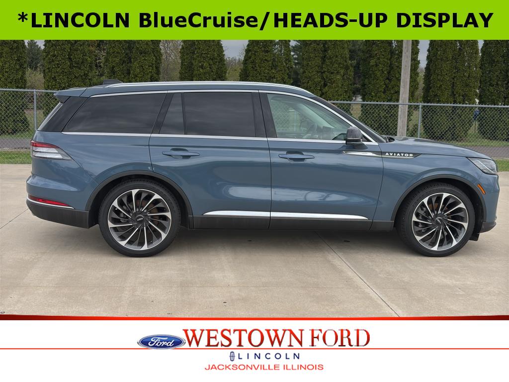 2025 Lincoln Aviator Reserve AWD's photo