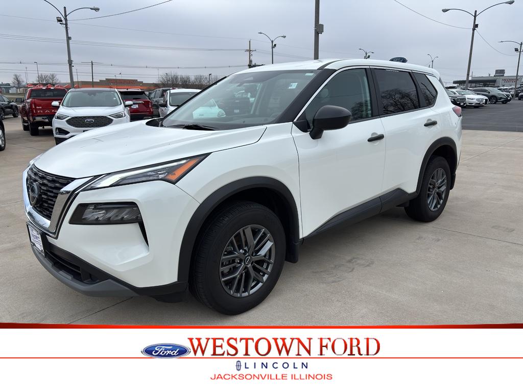 2023 Nissan Rogue S's photo