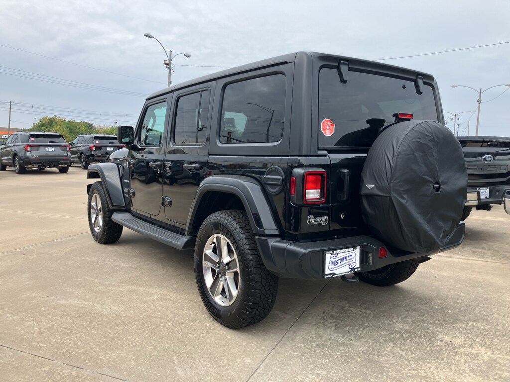 2019 Jeep Wrangler Unlimited Sahara photo 4
