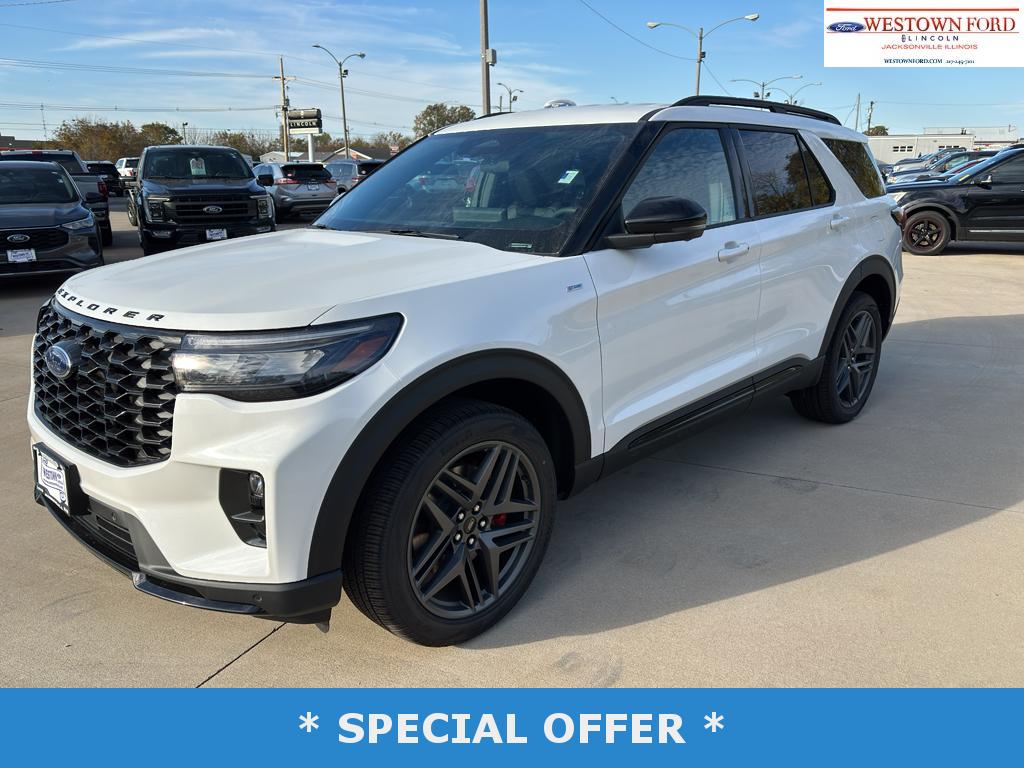 2026 Ford Explorer ST-LINE's photo