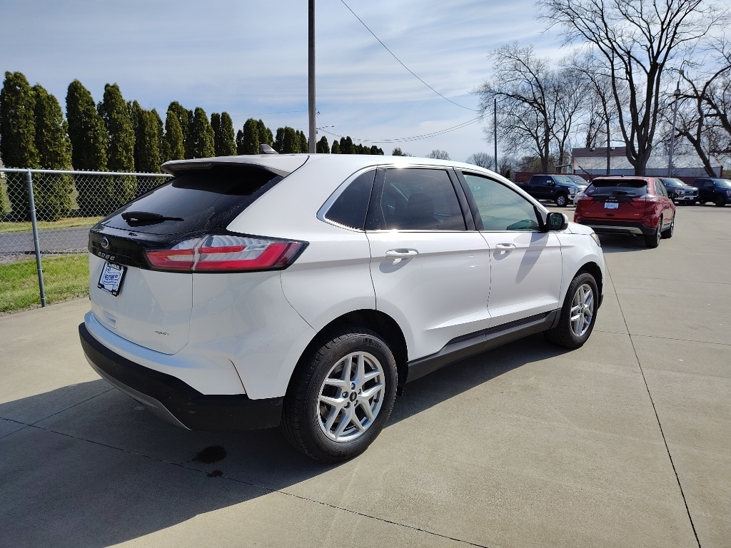 Used 2024 Ford Edge SEL Sport Utility