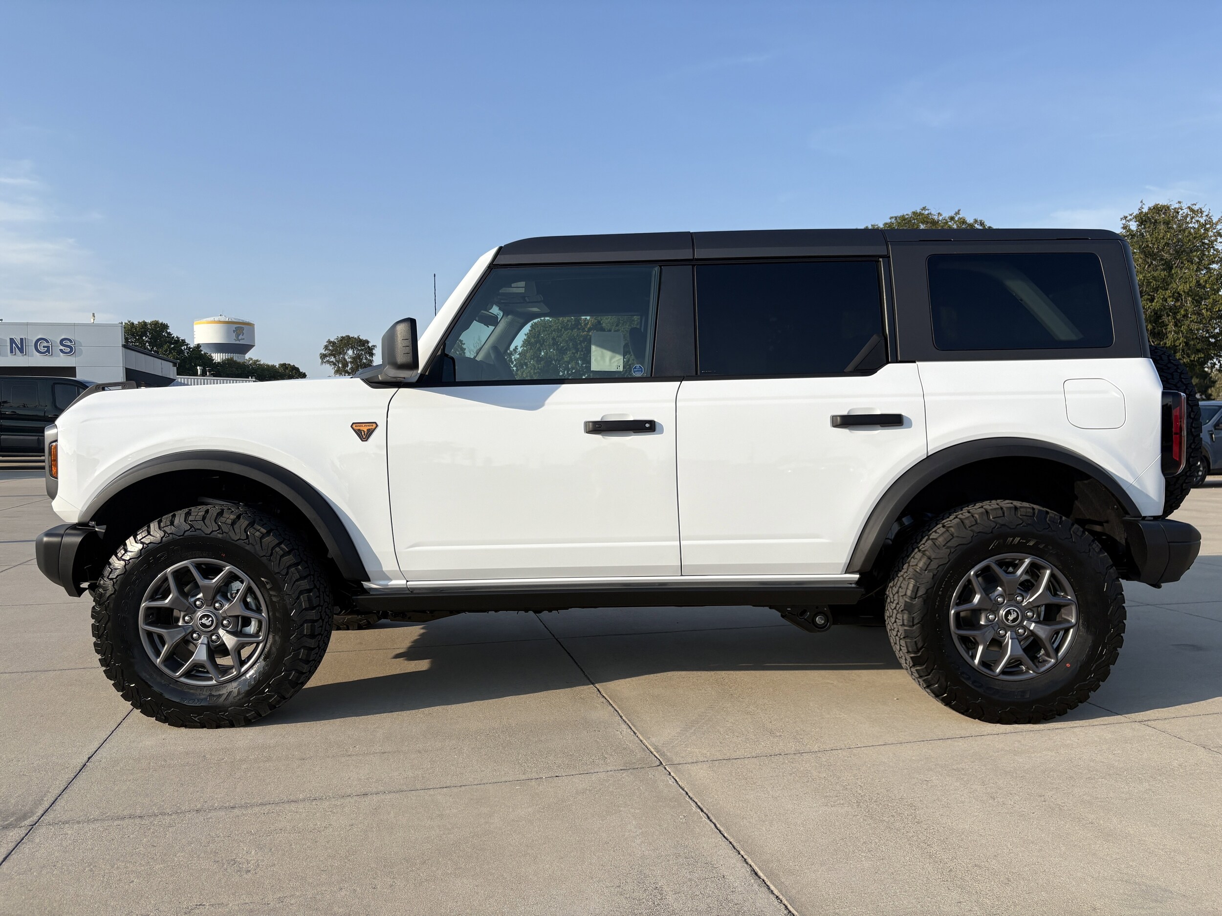 2025 Ford Bronco Badlands photo 4