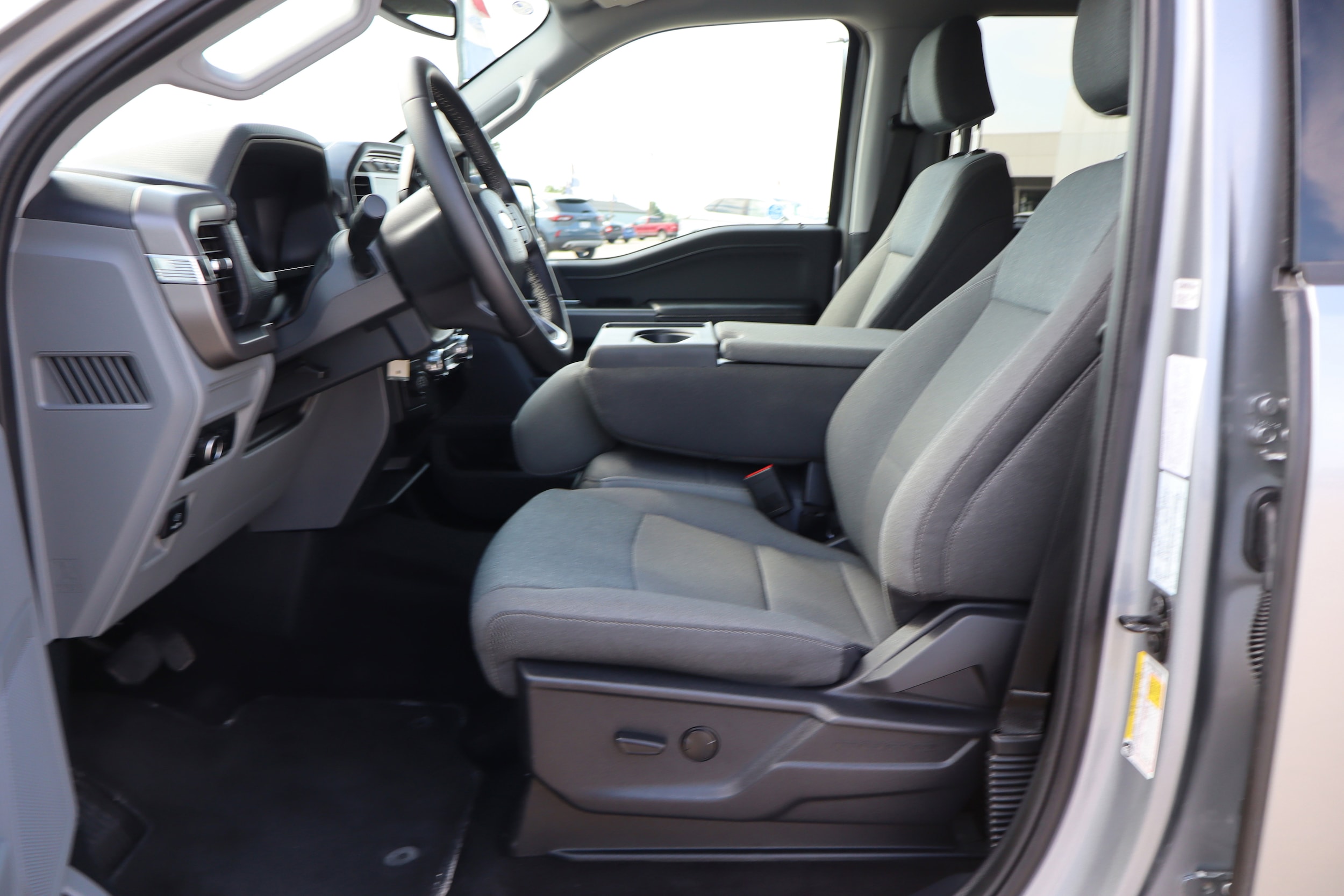 2024 Ford F-150 XLT - Photo 10