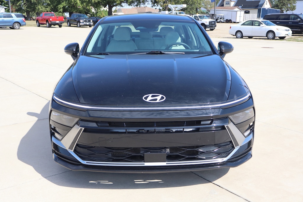 Used 2024 Hyundai Sonata SEL Sedan