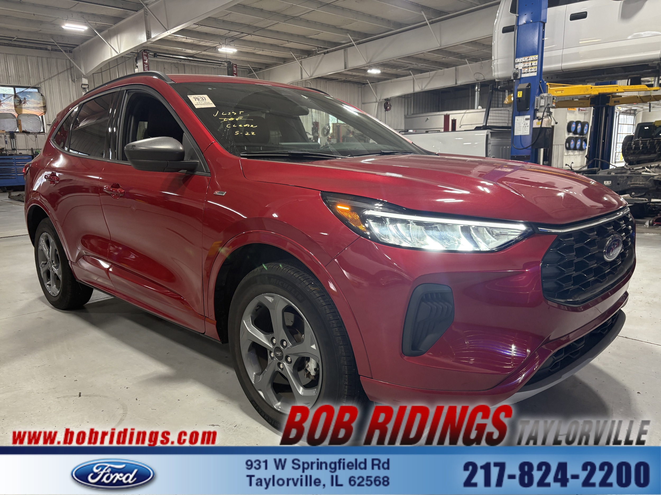 2024 Ford Escape ST-Line AWD's photo