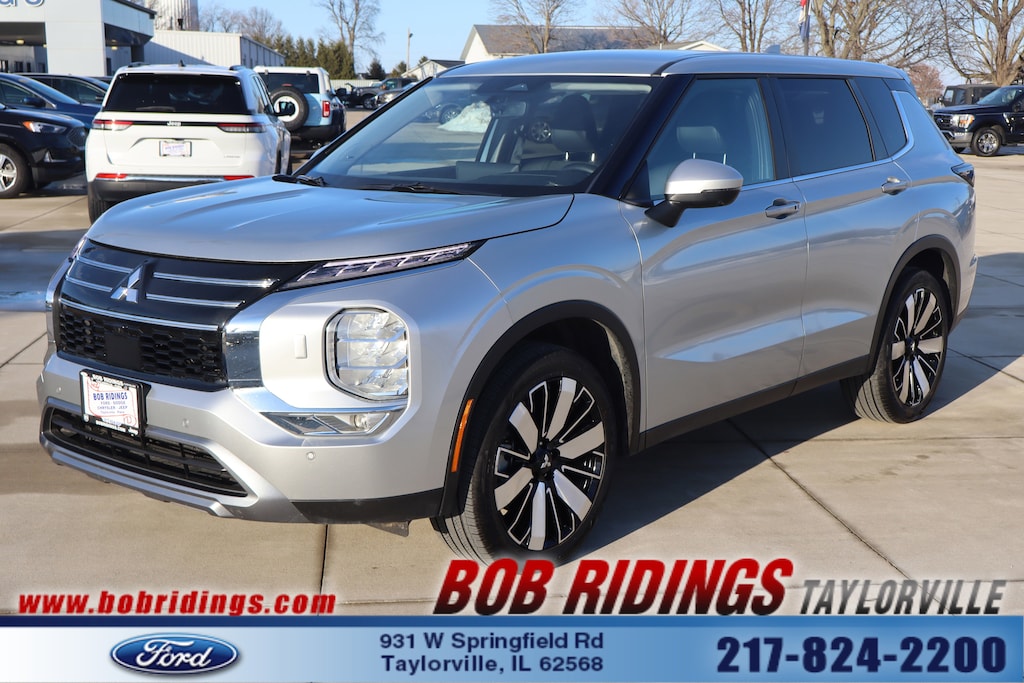 Used 2025 Mitsubishi Outlander SE SUV