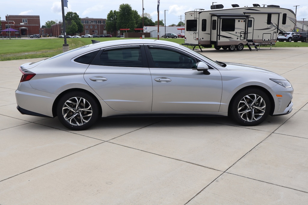 Used 2022 Hyundai Sonata SEL Sedan
