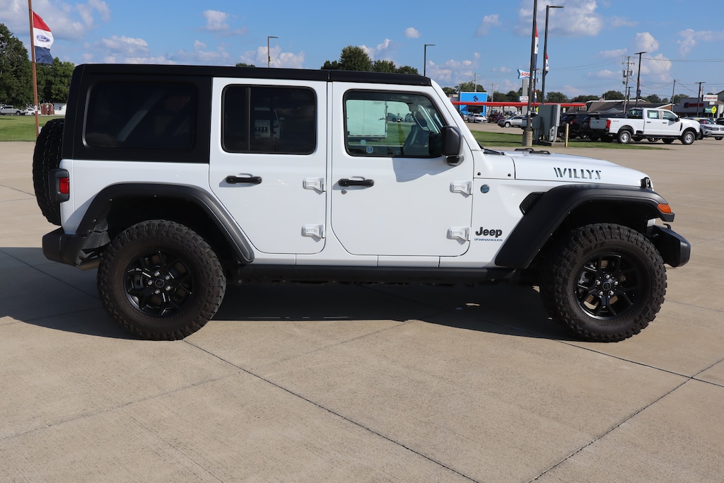 Used 2025 Jeep Wrangler 4xe Willys SUV