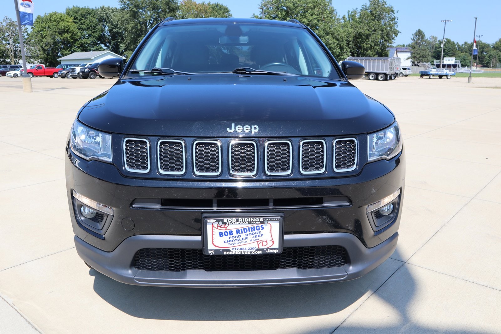 Used 2020 Jeep Compass Latitude with VIN 3C4NJDBB2LT148859 for sale in Taylorville, IL