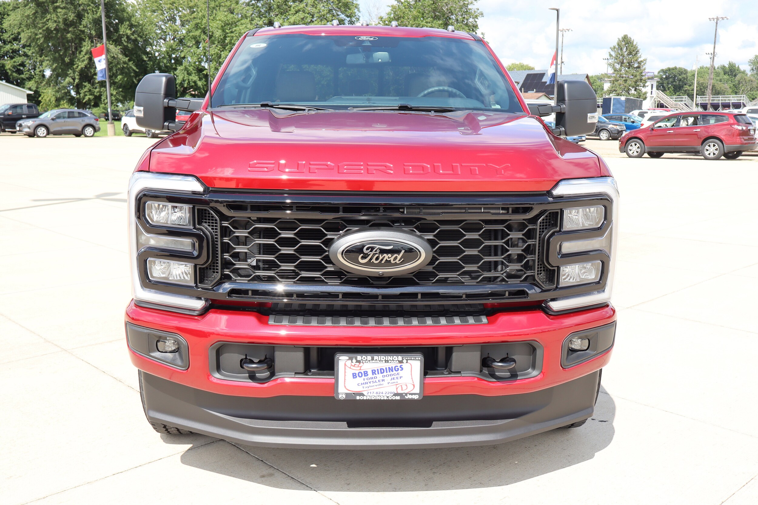 2025 Ford F-350 XLT photo 2