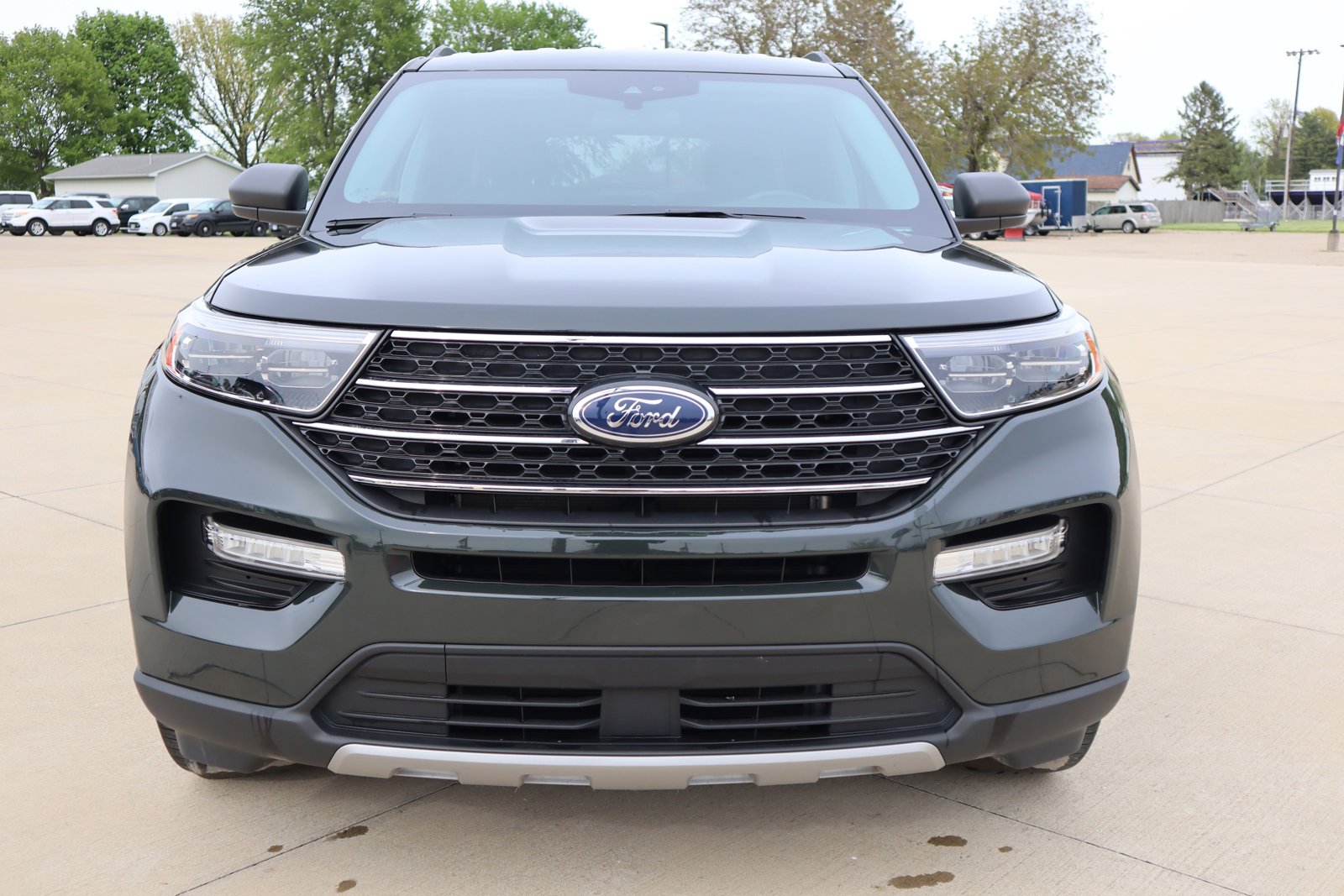 Used 2022 Ford Explorer XLT with VIN 1FMSK8DH8NGA90588 for sale in Taylorville, IL