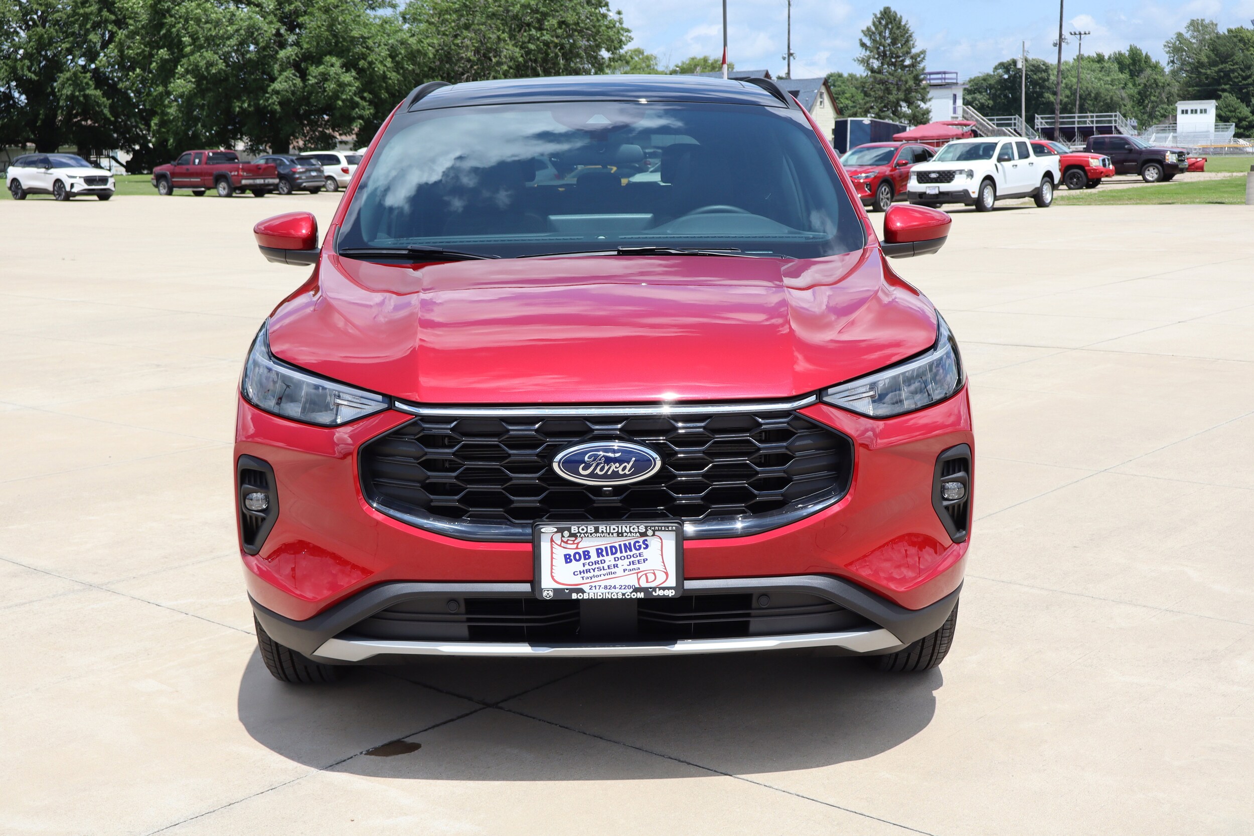 2025 Ford Escape ST-Line Select photo 2