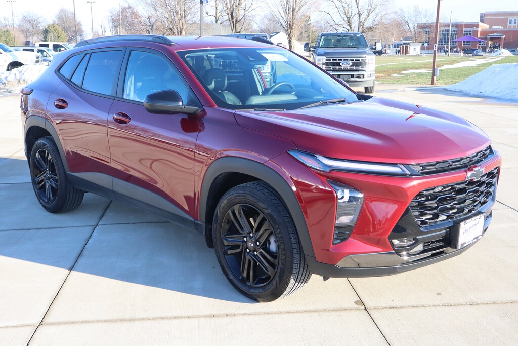 Used 2024 Chevrolet Trax Activ SUV