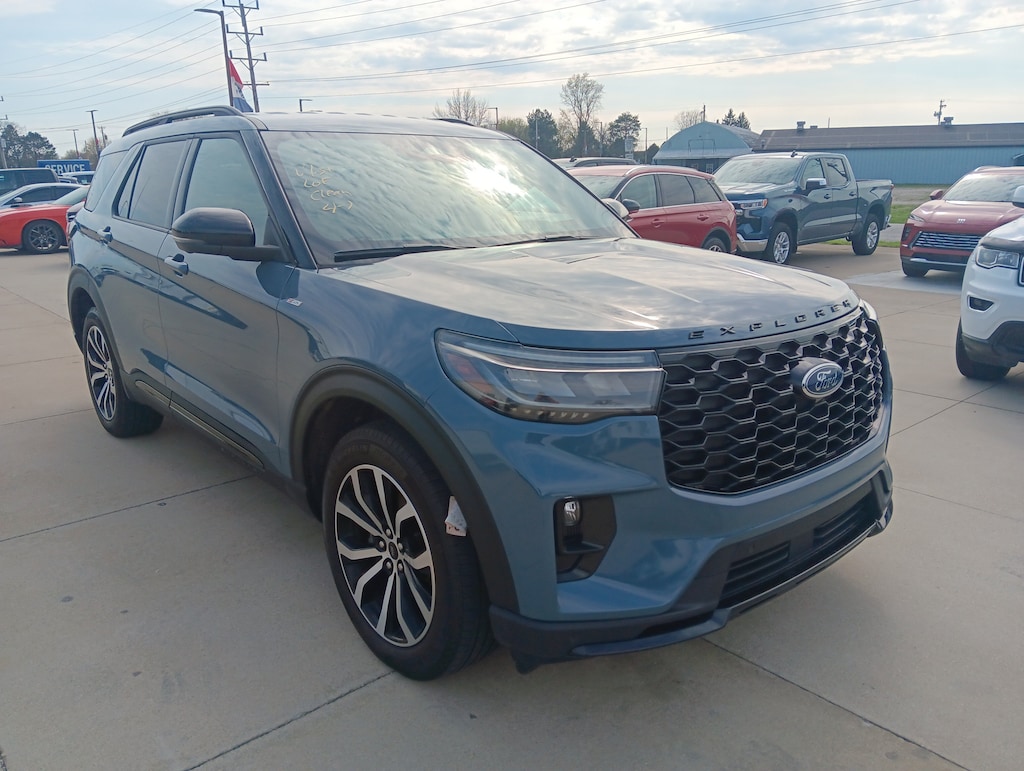 Used 2025 Ford Explorer ST-Line SUV
