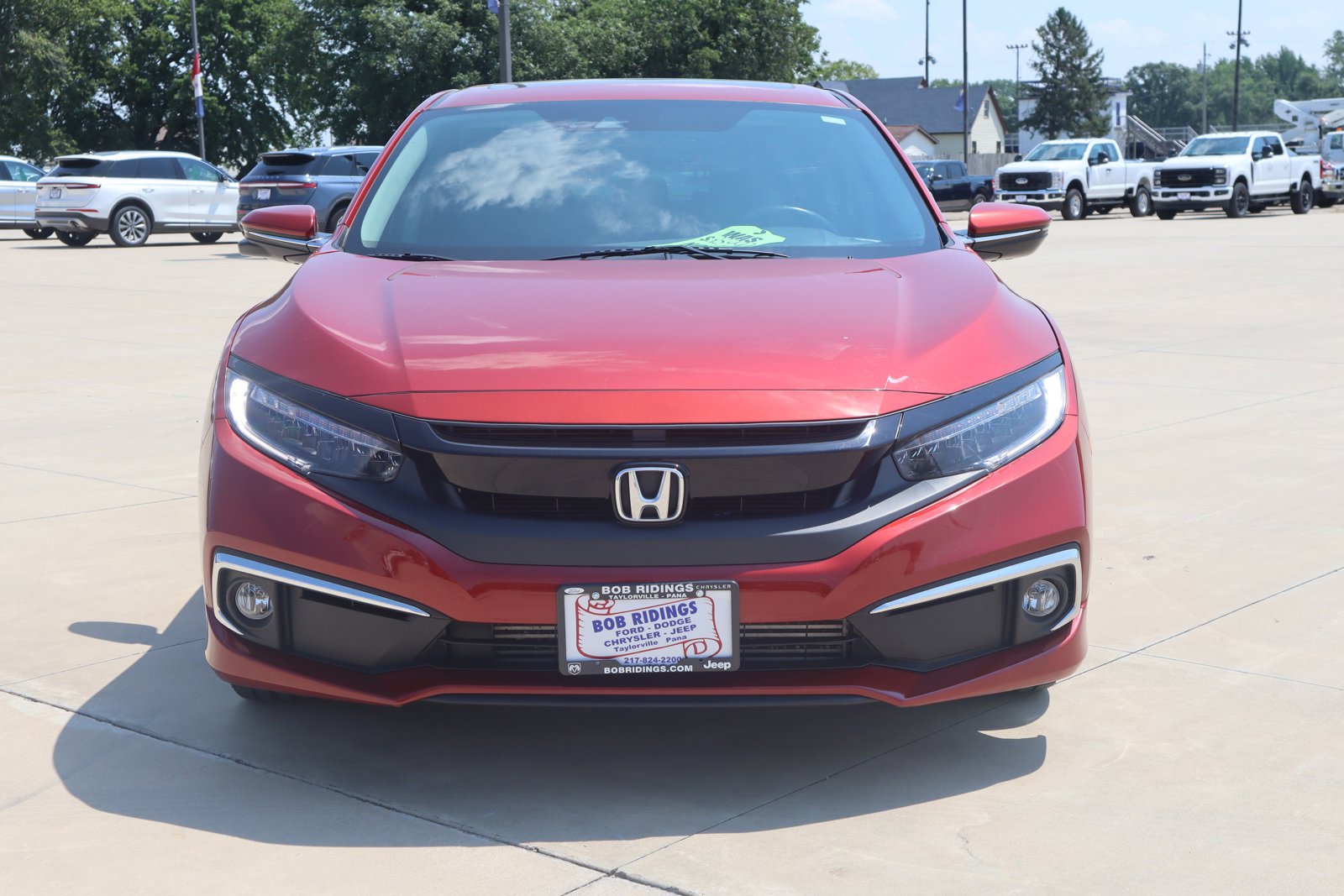 Used 2019 Honda Civic Touring with VIN 19XFC1F9XKE000188 for sale in Taylorville, IL