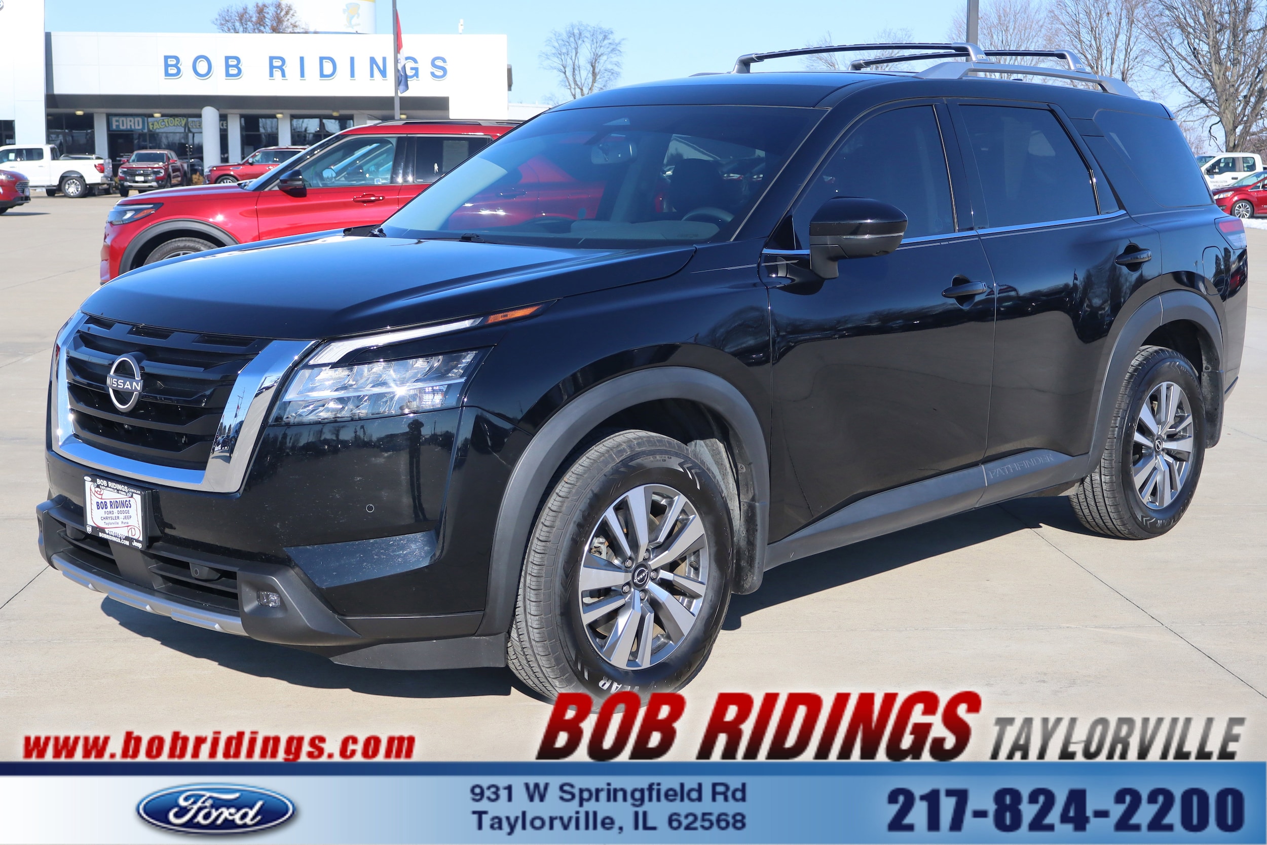 2022 Nissan Pathfinder SL's photo