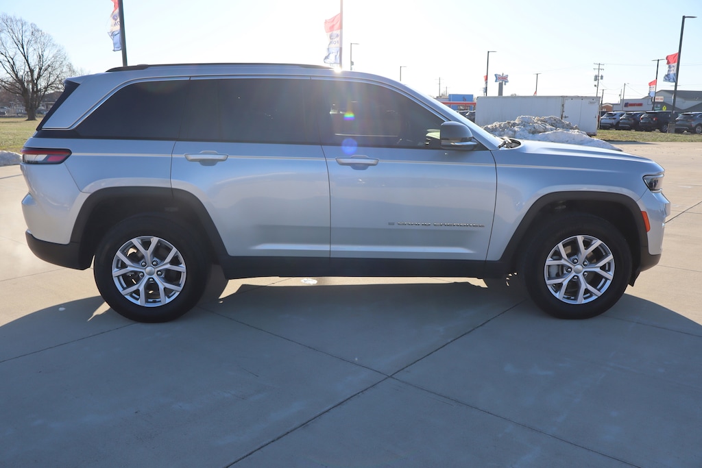 Used 2022 Jeep Grand Cherokee Limited SUV