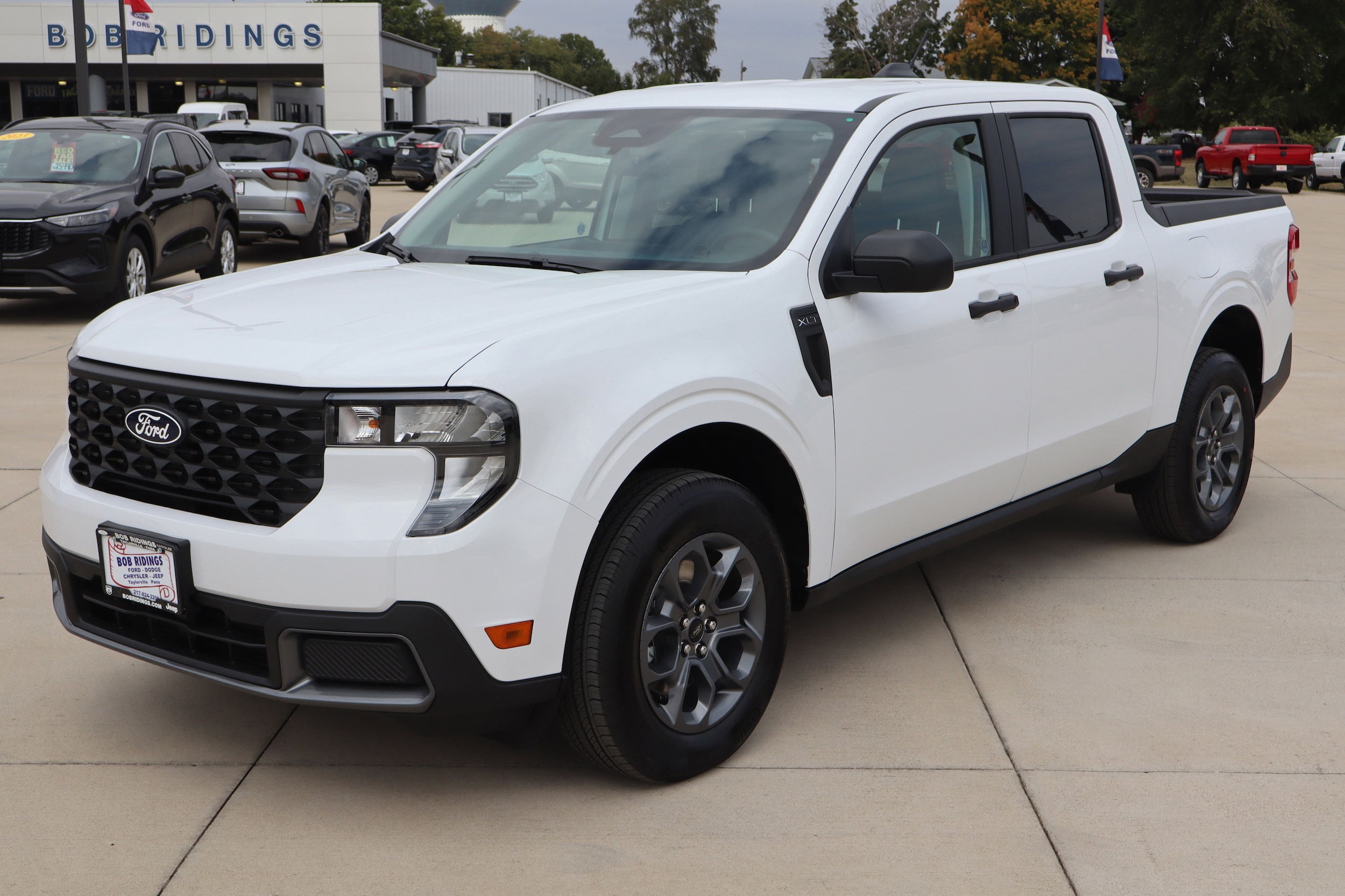 2025 Ford Maverick XLT's photo