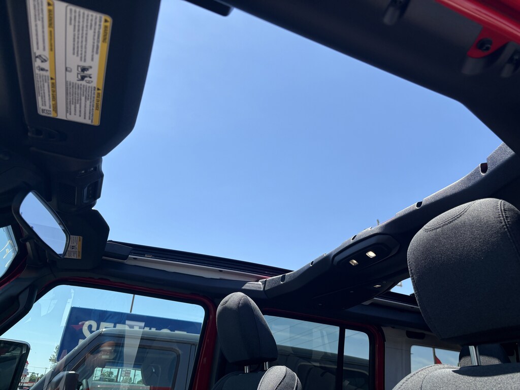 Used 2025 Jeep Wrangler 4xe Sahara SUV