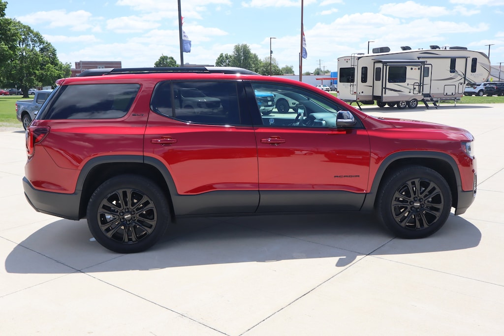 Used 2023 GMC Acadia SLT SUV