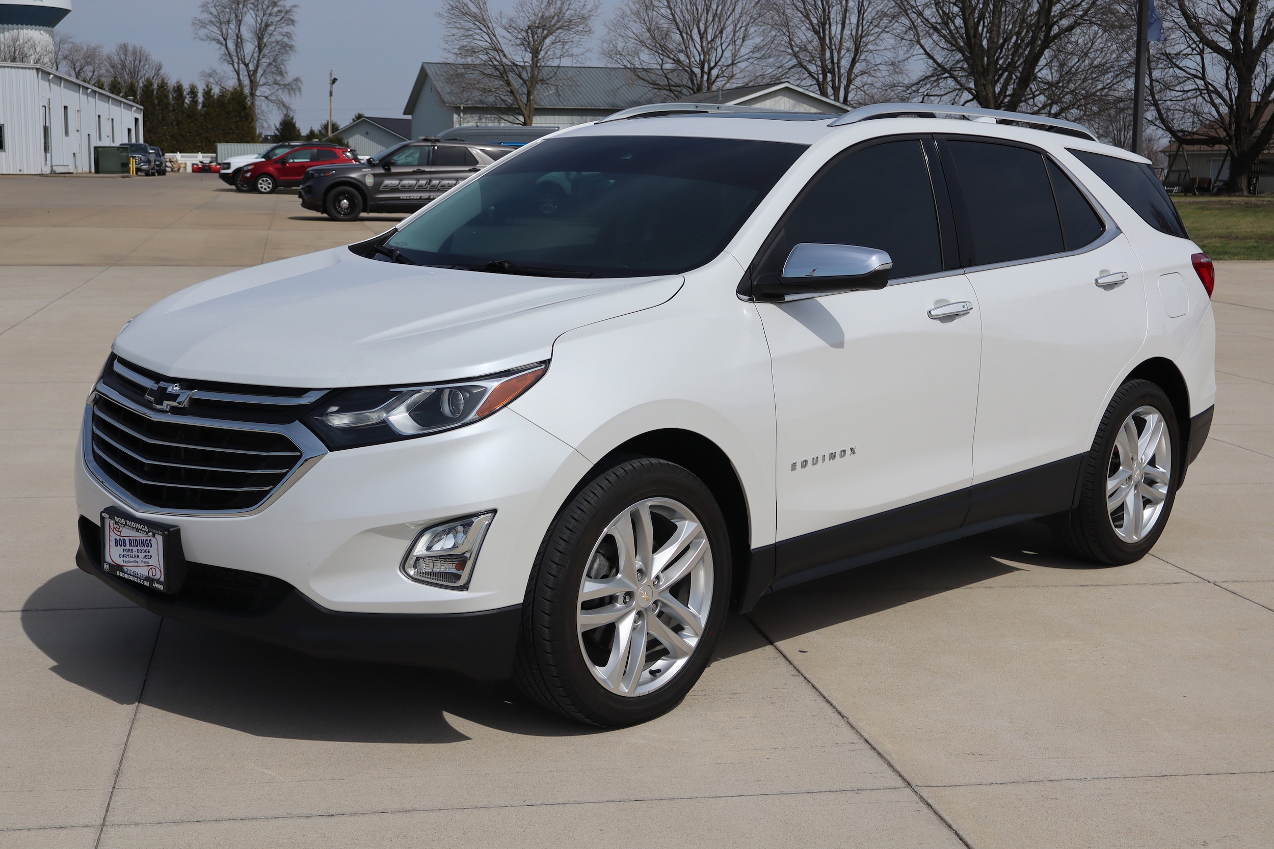 Used 2018 Chevrolet Equinox Premier with VIN 2GNAXWEX8J6144985 for sale in Taylorville, IL