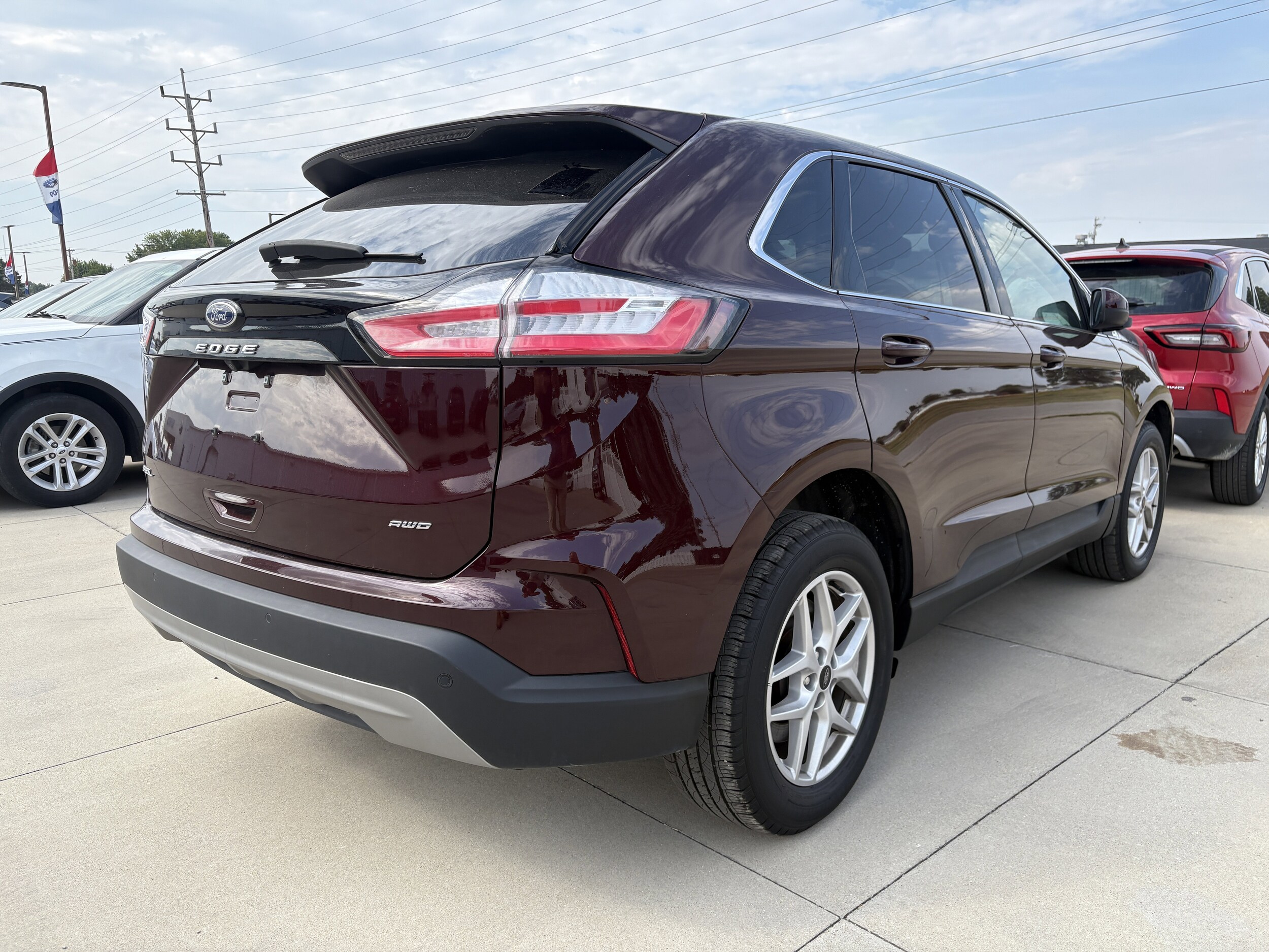 2023 Ford Edge SEL photo 4