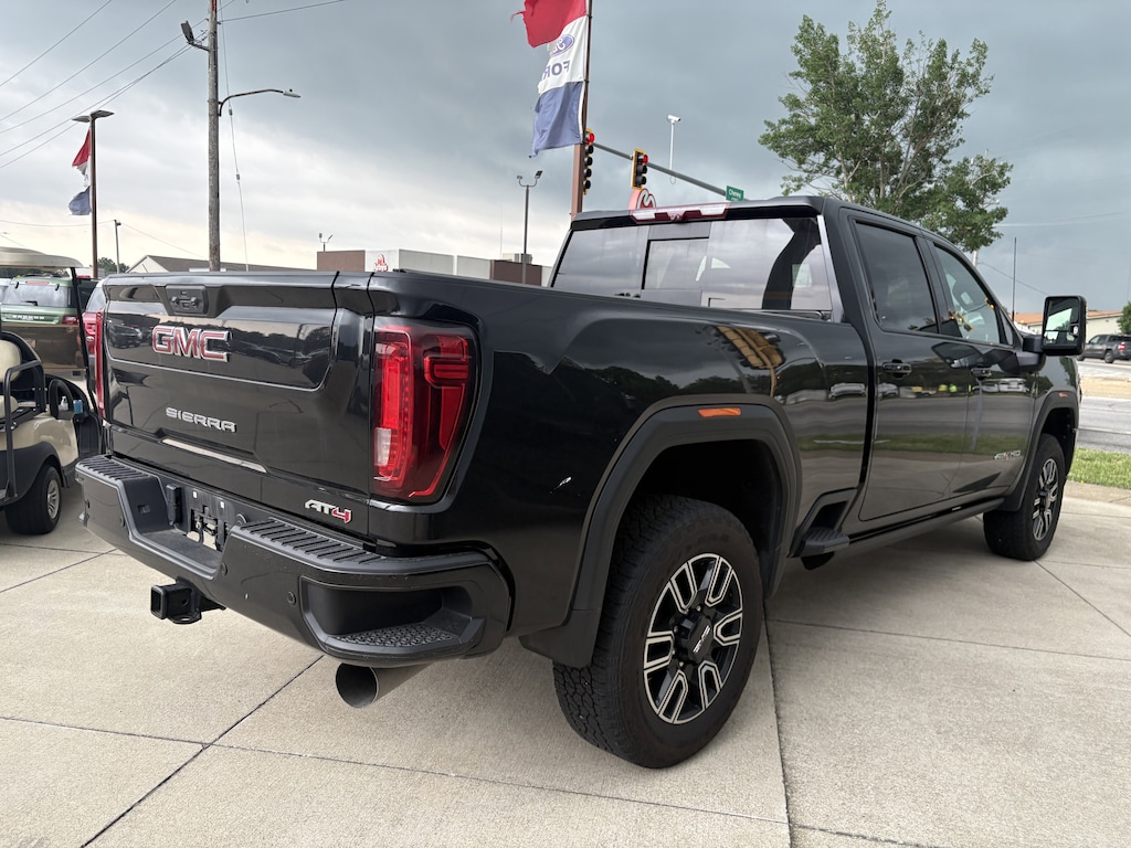 Used 2022 GMC Sierra 2500 HD AT4 Truck Crew Cab
