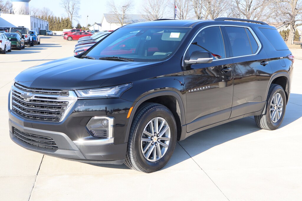 Used 2023 Chevrolet Traverse LT Cloth SUV