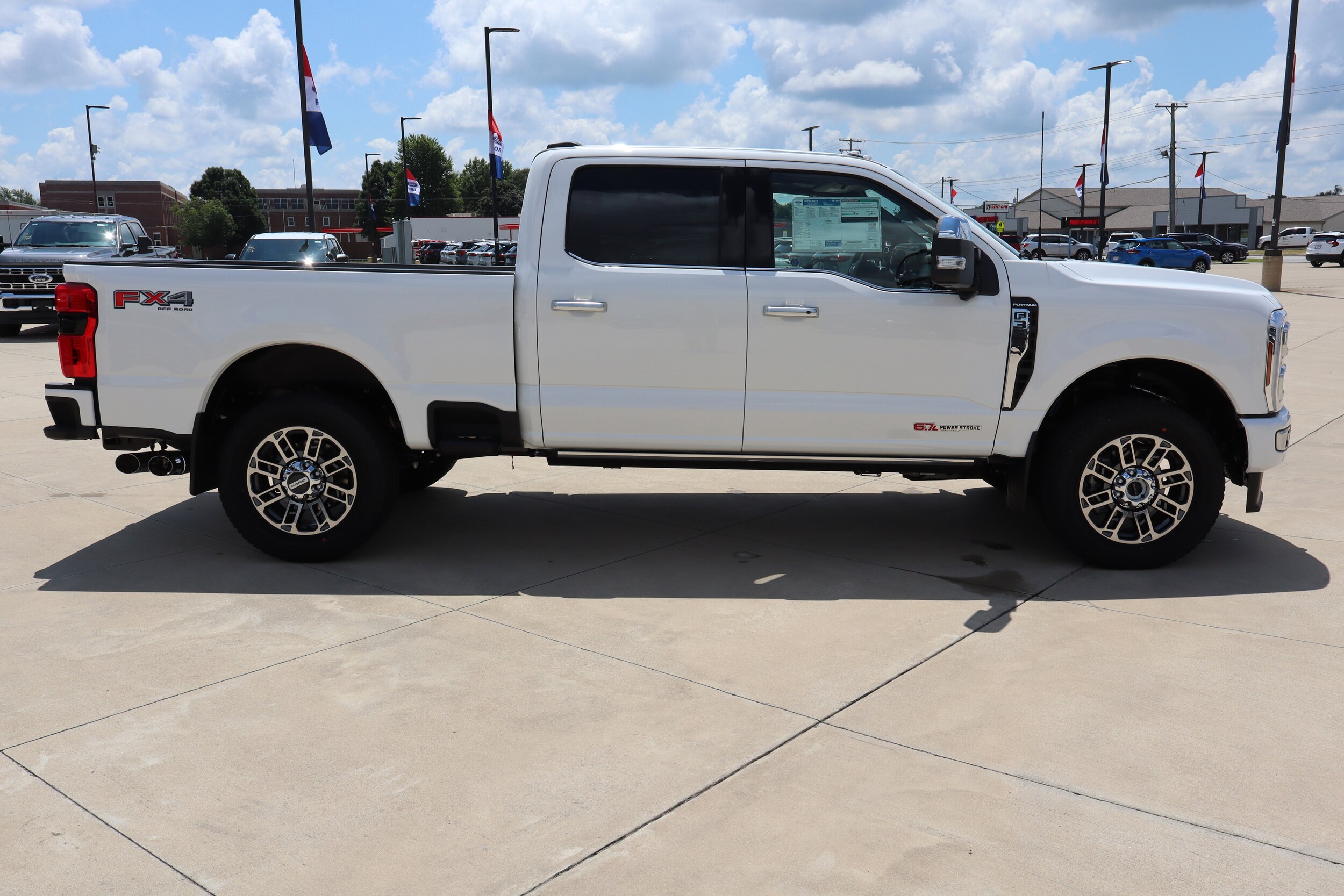 2025 Ford F-350 Platinum photo 4