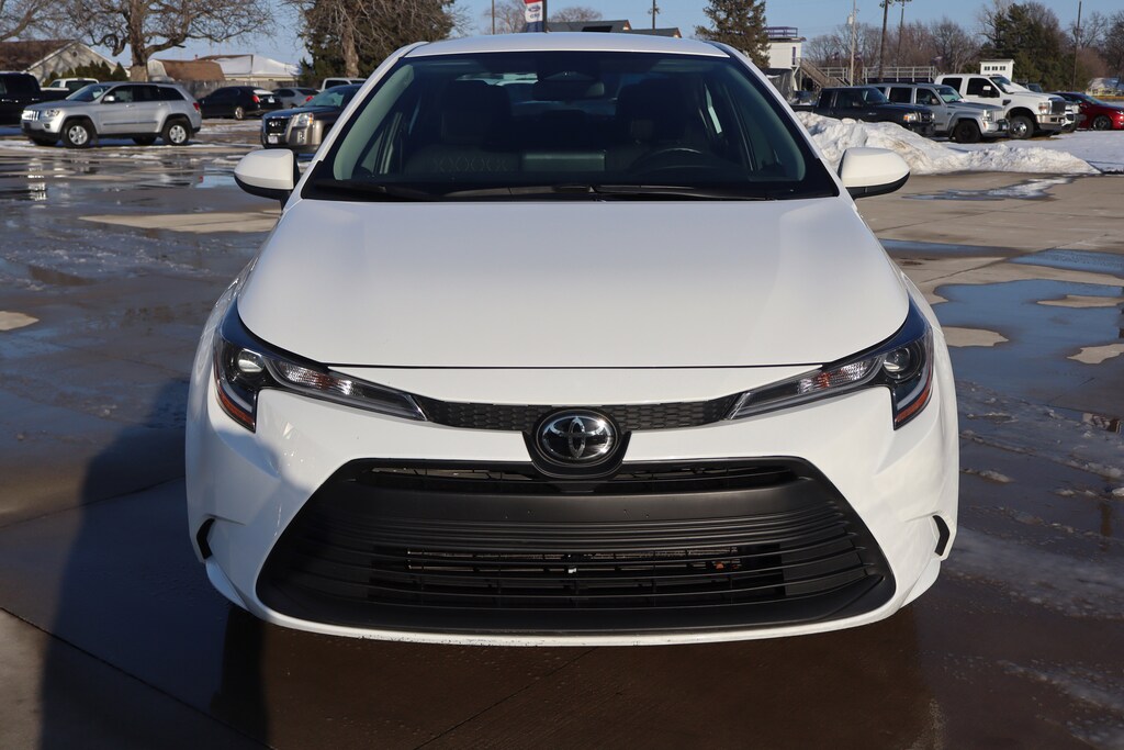 Used 2024 Toyota Corolla LE Sedan