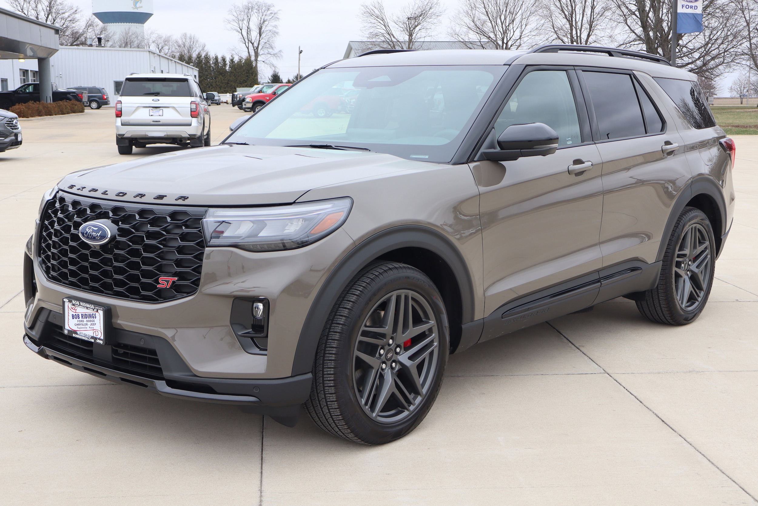 2026 Ford Explorer ST's photo