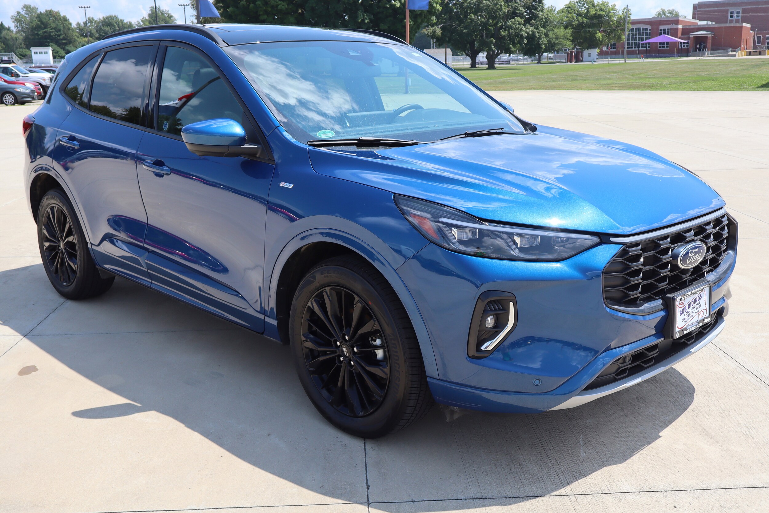 2023 Ford Escape ST-Line Elite photo 4