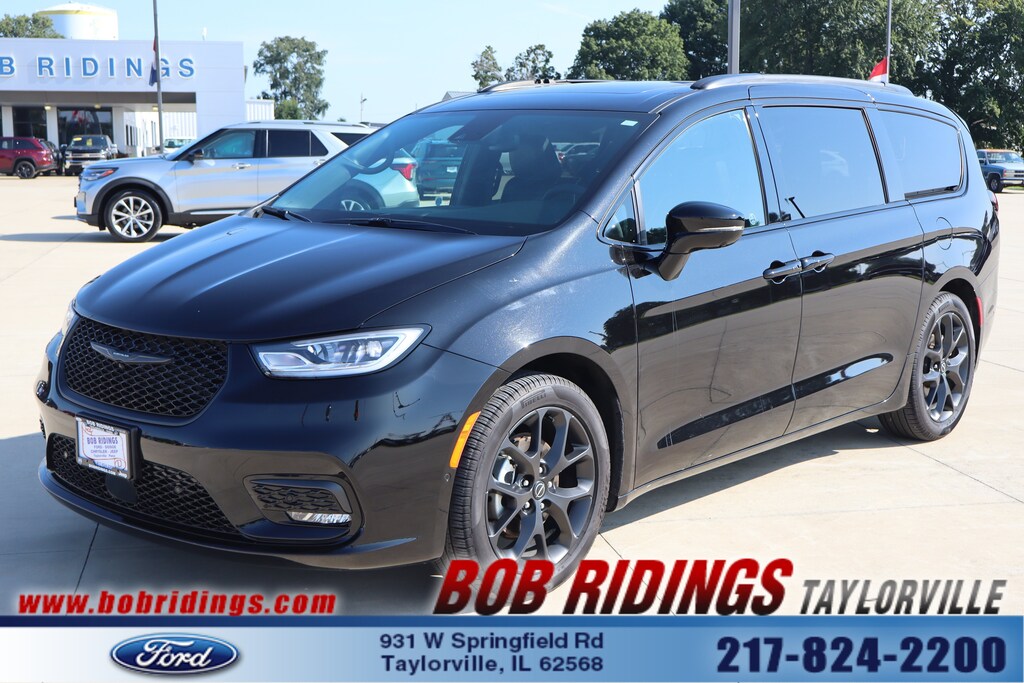 Used 2025 Chrysler Pacifica Limited Van Passenger Van