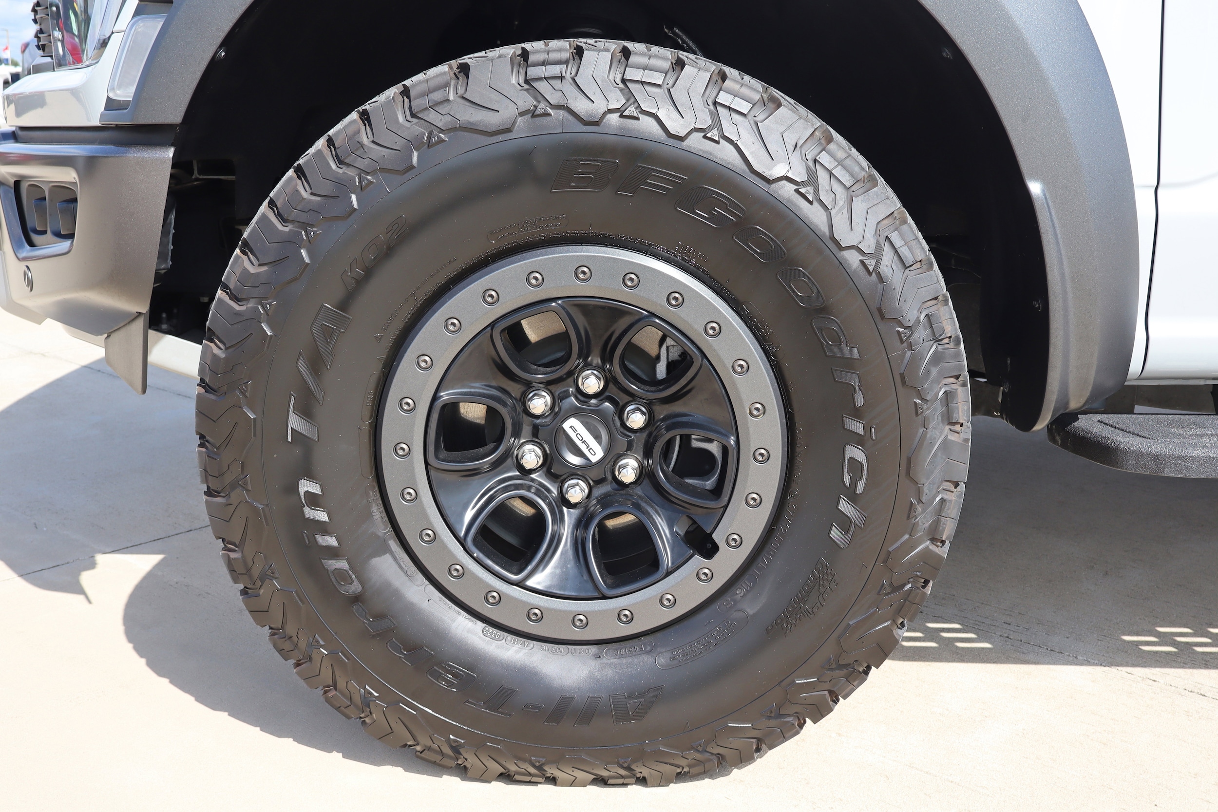 2023 Ford F-150 Raptor - Photo 36