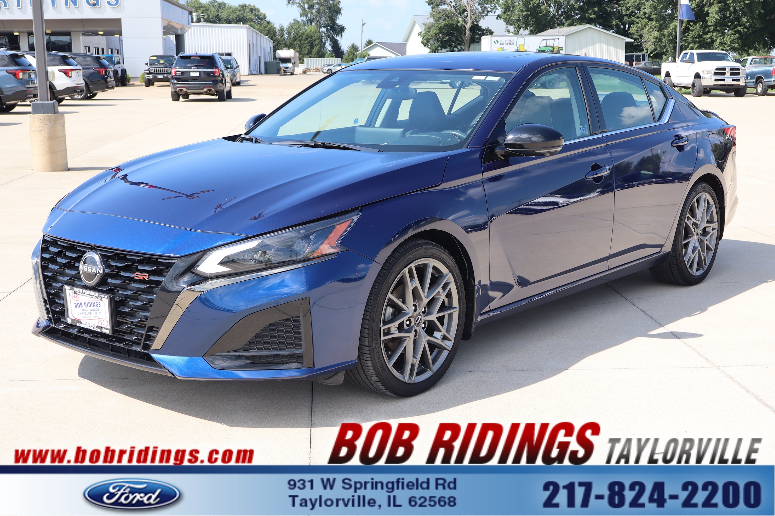 2023 Nissan Altima SR