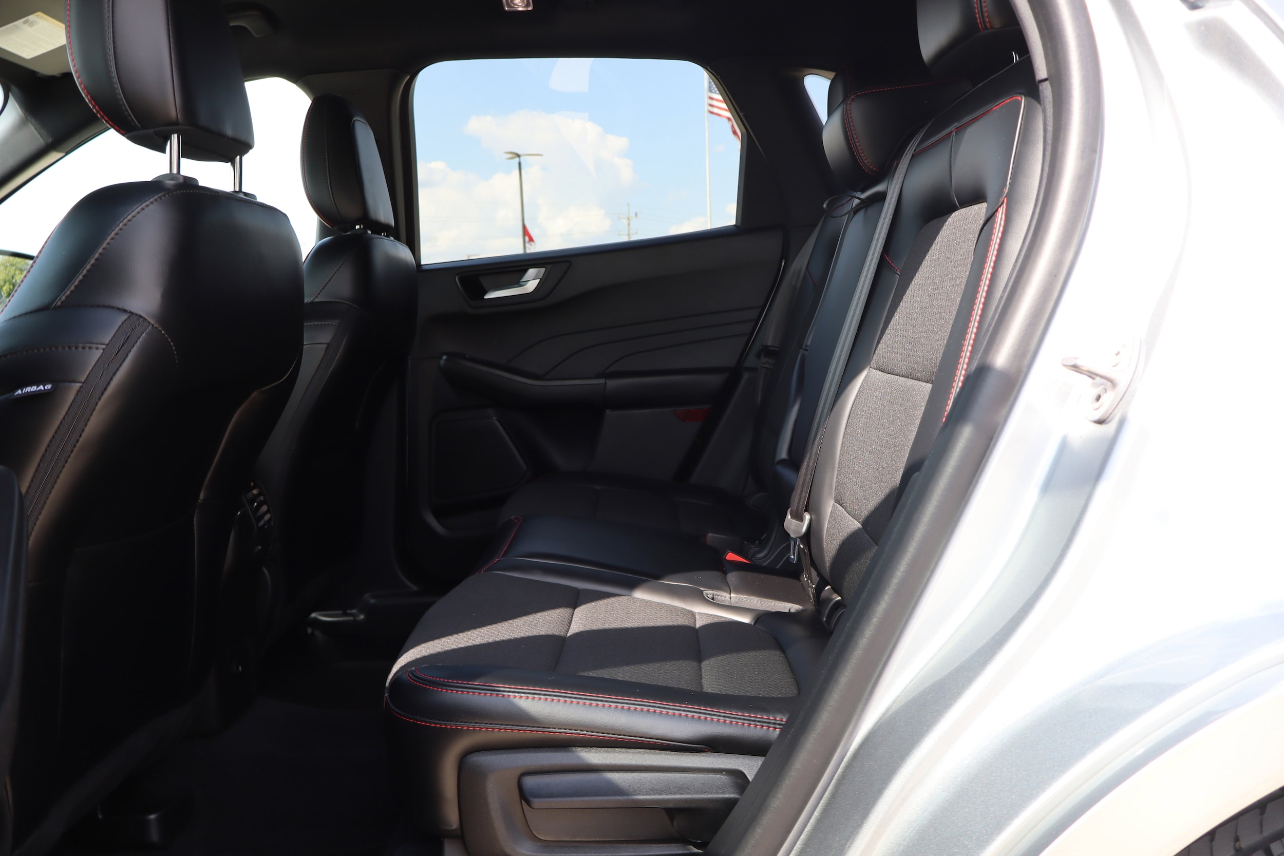 2023 Ford Escape ST-Line Elite - Photo 11