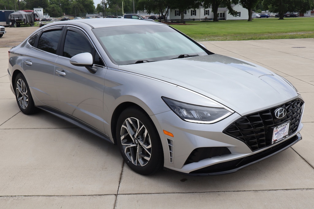 Used 2022 Hyundai Sonata SEL Sedan